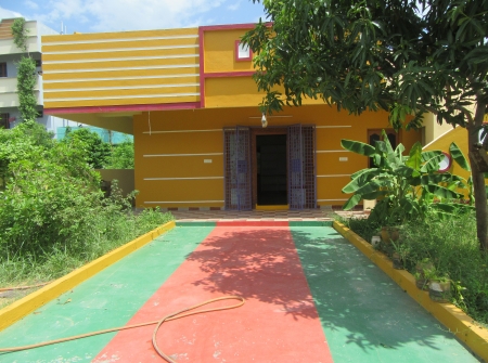 North Face 2 BHK House With Garden for Sale in Tiruchanoor